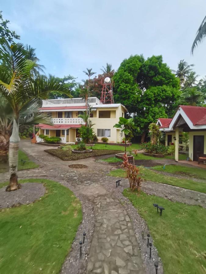 Puesta Del Sol Beach Bungalows And Restobar Mambajao Exterior photo